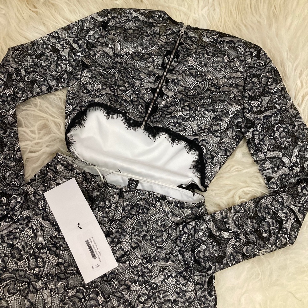 Alexis Deema Open Back Romper 1400 - Picture 13 of 16
